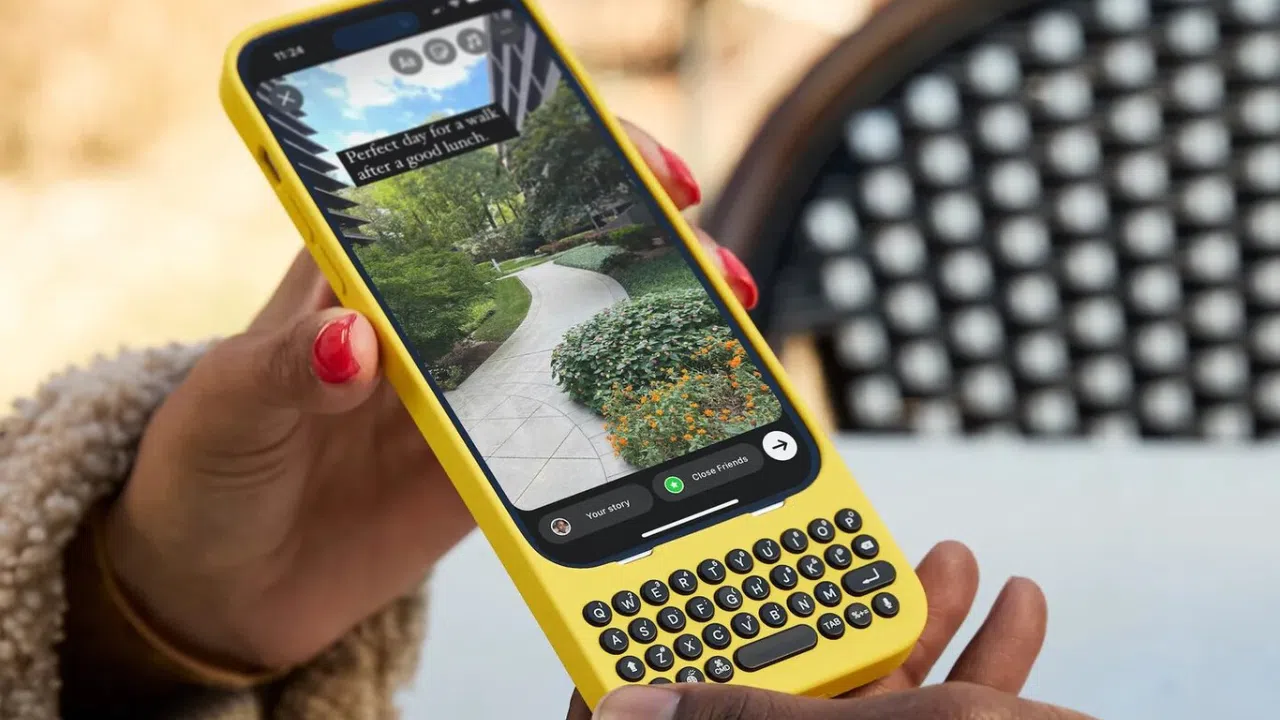 El Regreso del Teclado Físico: Llega el Teclado Estilo BlackBerry para iPhone